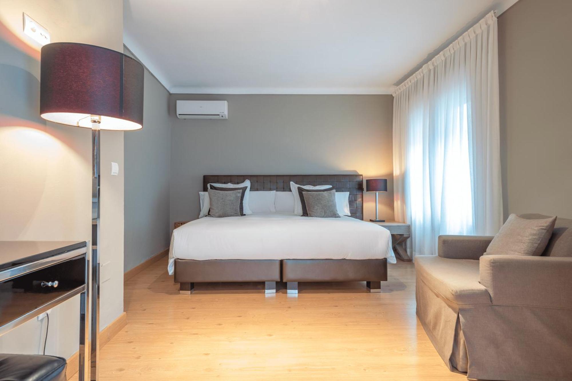 Hostal Parque Ibiza Екстер'єр фото