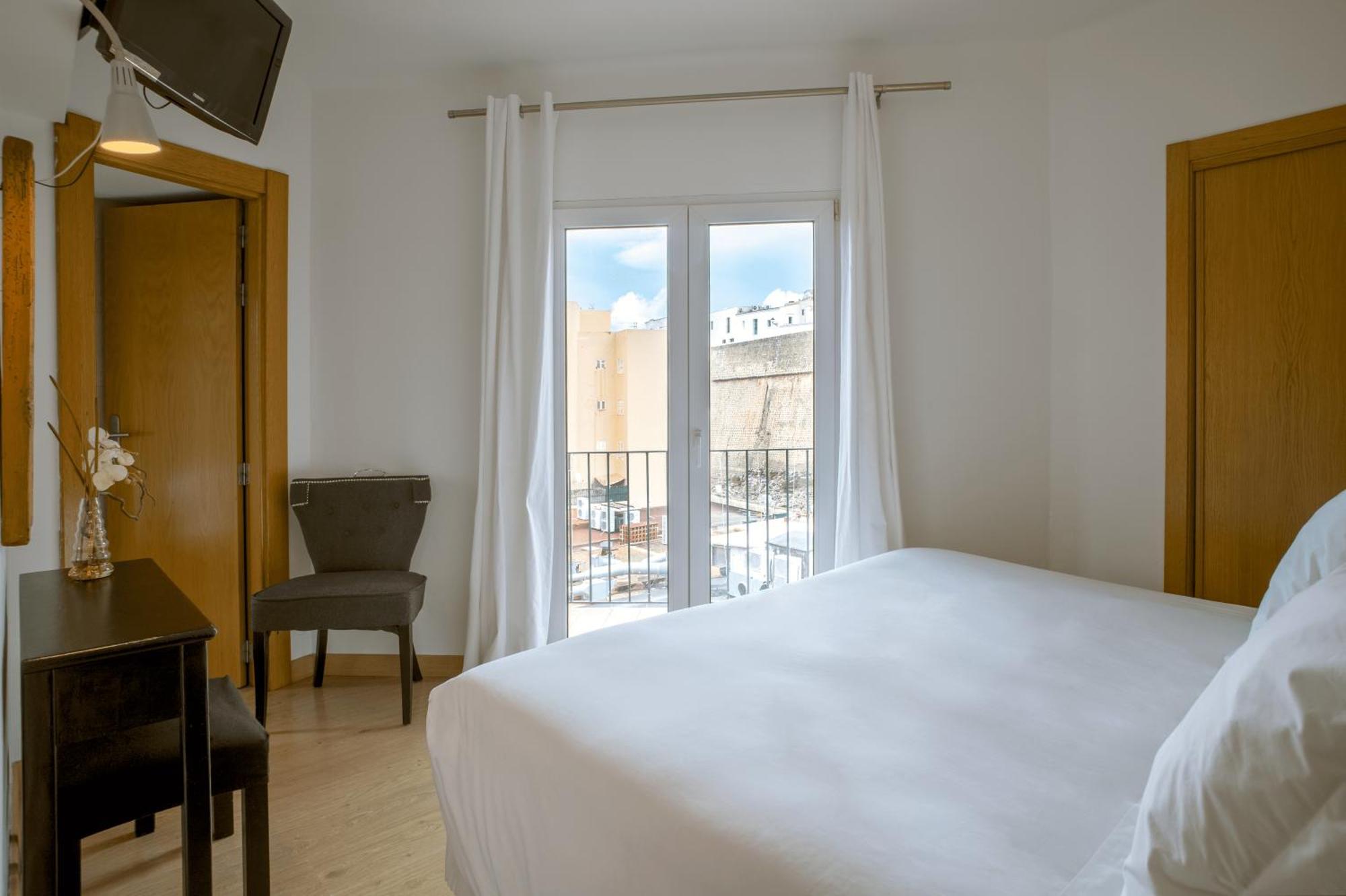 Hostal Parque Ibiza Екстер'єр фото