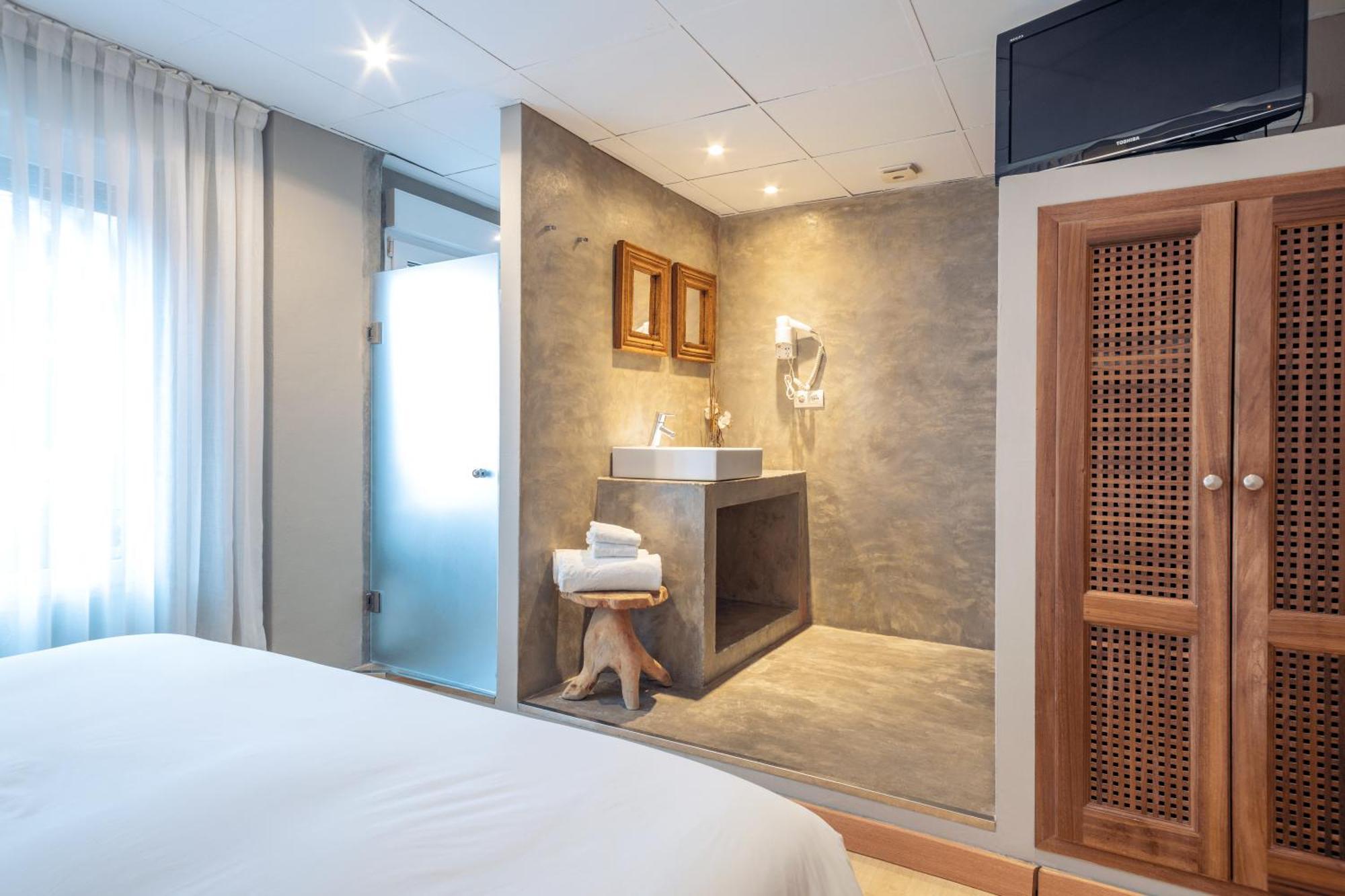Hostal Parque Ibiza Номер фото