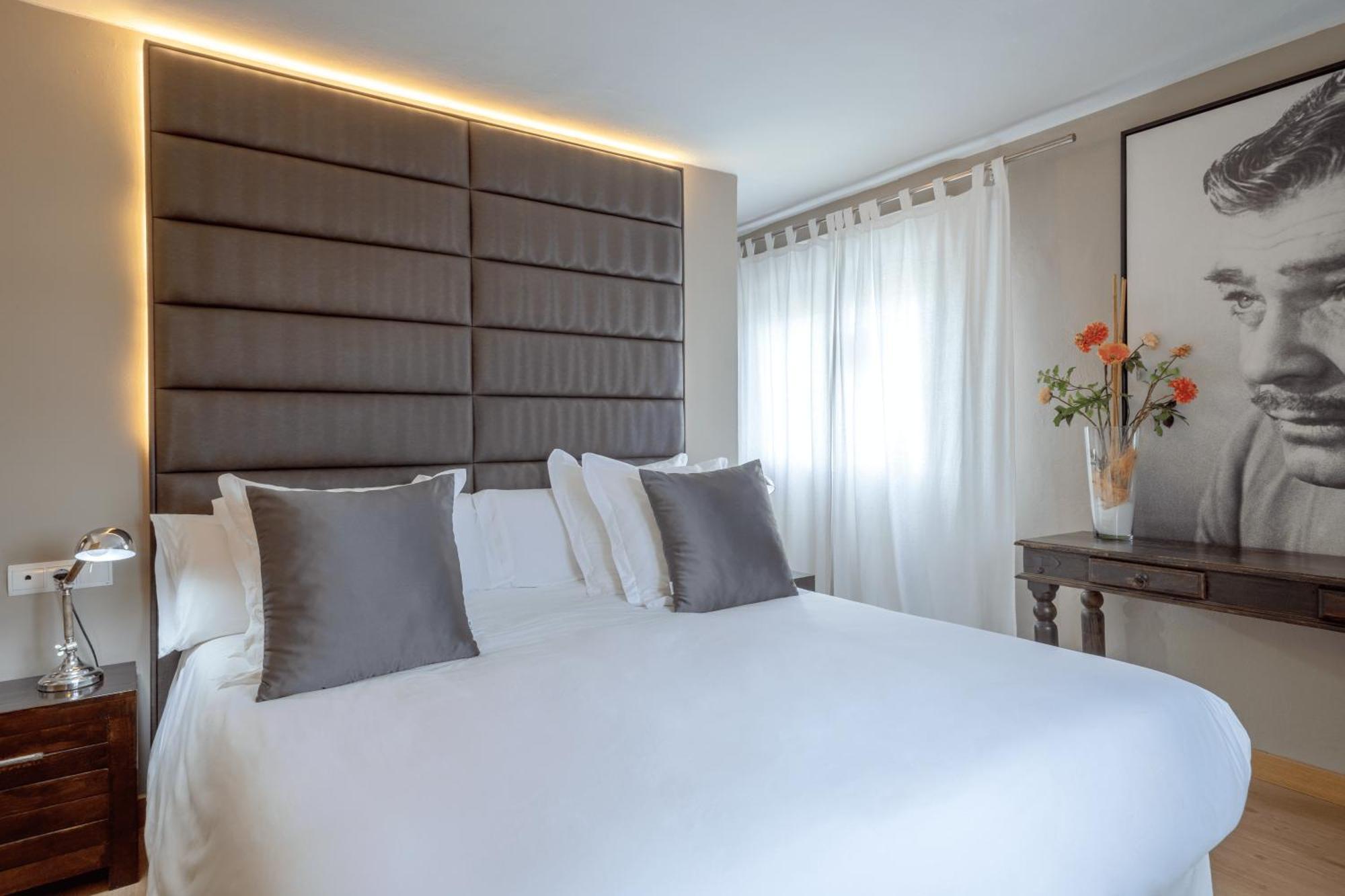 Hostal Parque Ibiza Номер фото