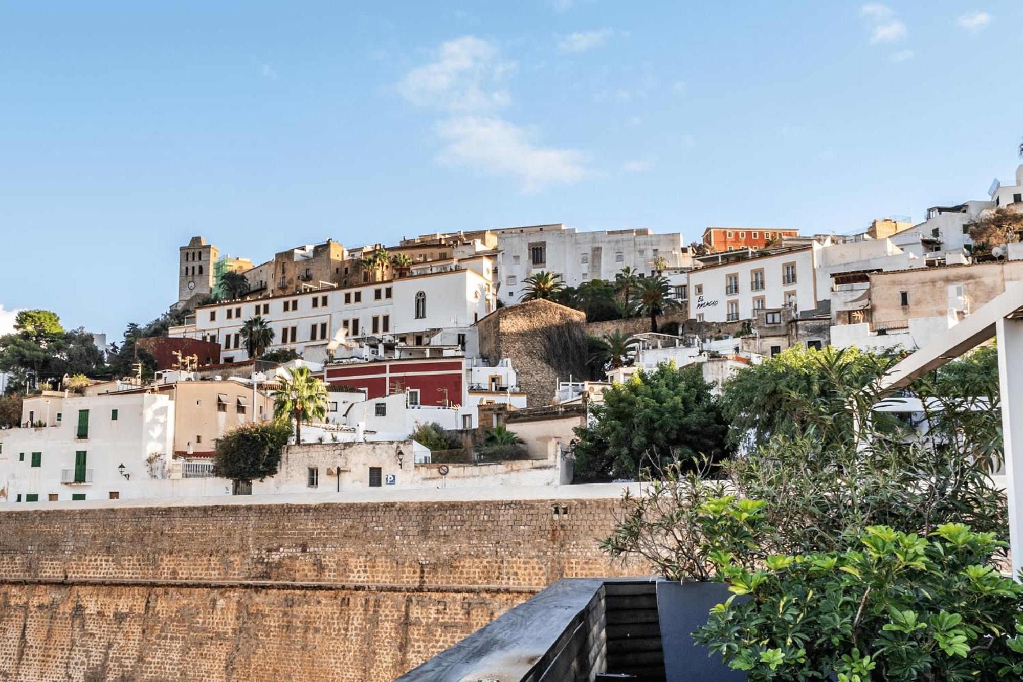 Hostal Parque Ibiza Номер фото